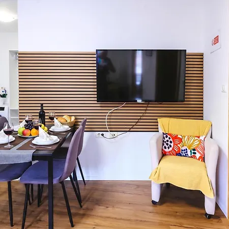 Apartment Ota Residence In Koper Old Town *