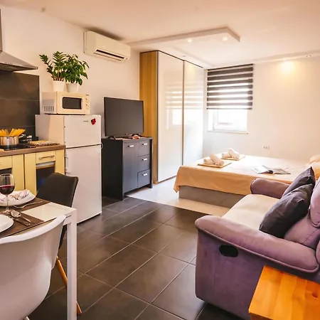 Apartment Ota Residence In Koper Old Town