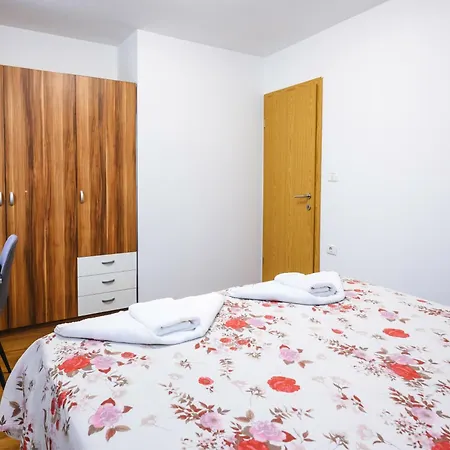 Apartment Ota Residence In Koper Old Town