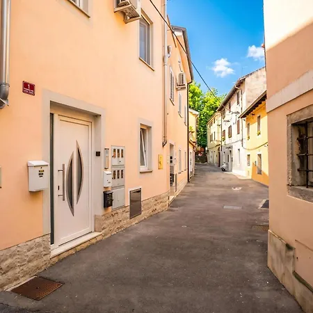 Ota In Old Town Daire